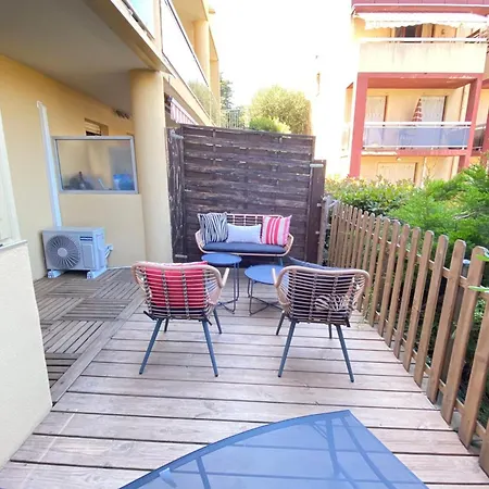 06ca With Terrace In The Hills Above Apartmán